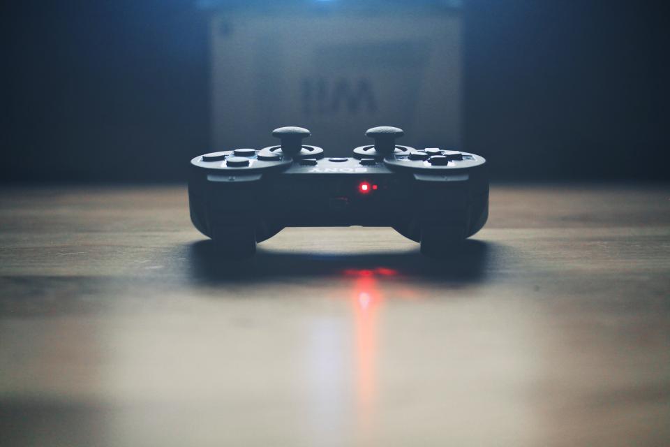 Control(ler)